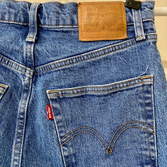 Levi’s Ribcage Straight Jeans size 28 - Picture 6 of 8